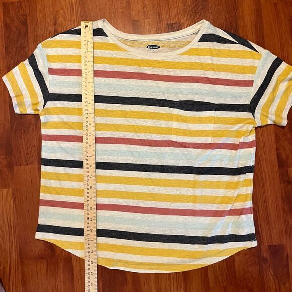 Old Navy striped short sleeve top. Size medium. - Picture 5 of 6